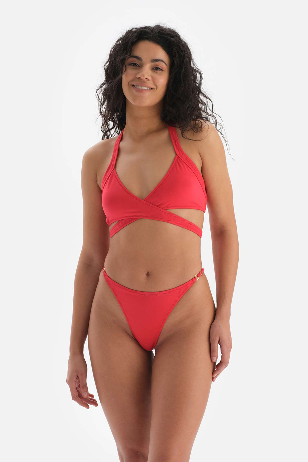 Kırmızı Boyundan Bağlı Bikini Üstü
