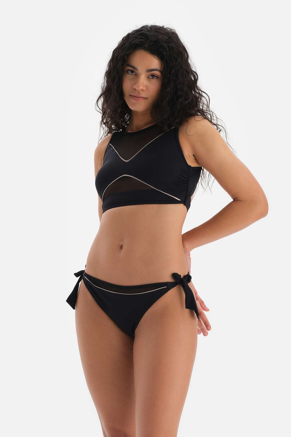 BLACK BIKINI TOP