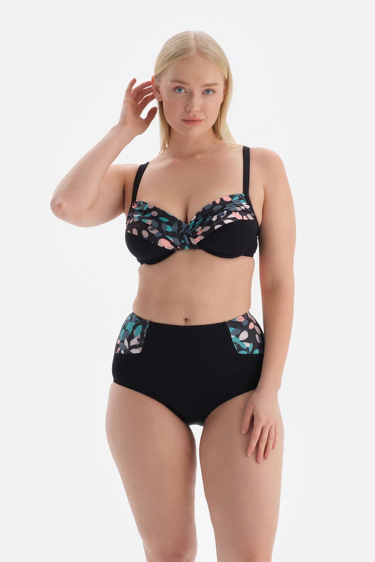 BLACK - GREEN BIKINI TOP