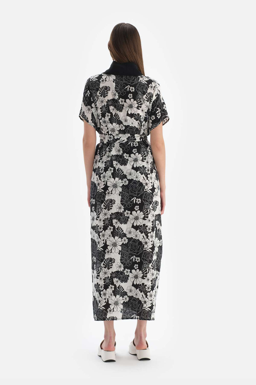 Siyah Beyaz Keten Uzun Kimono