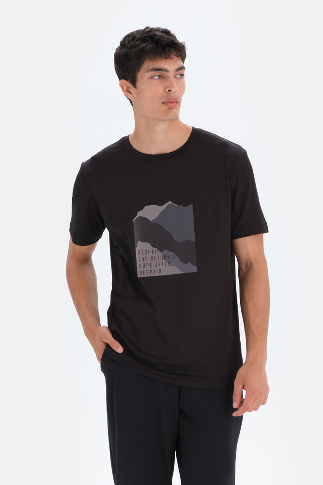 Black T-SHIRT