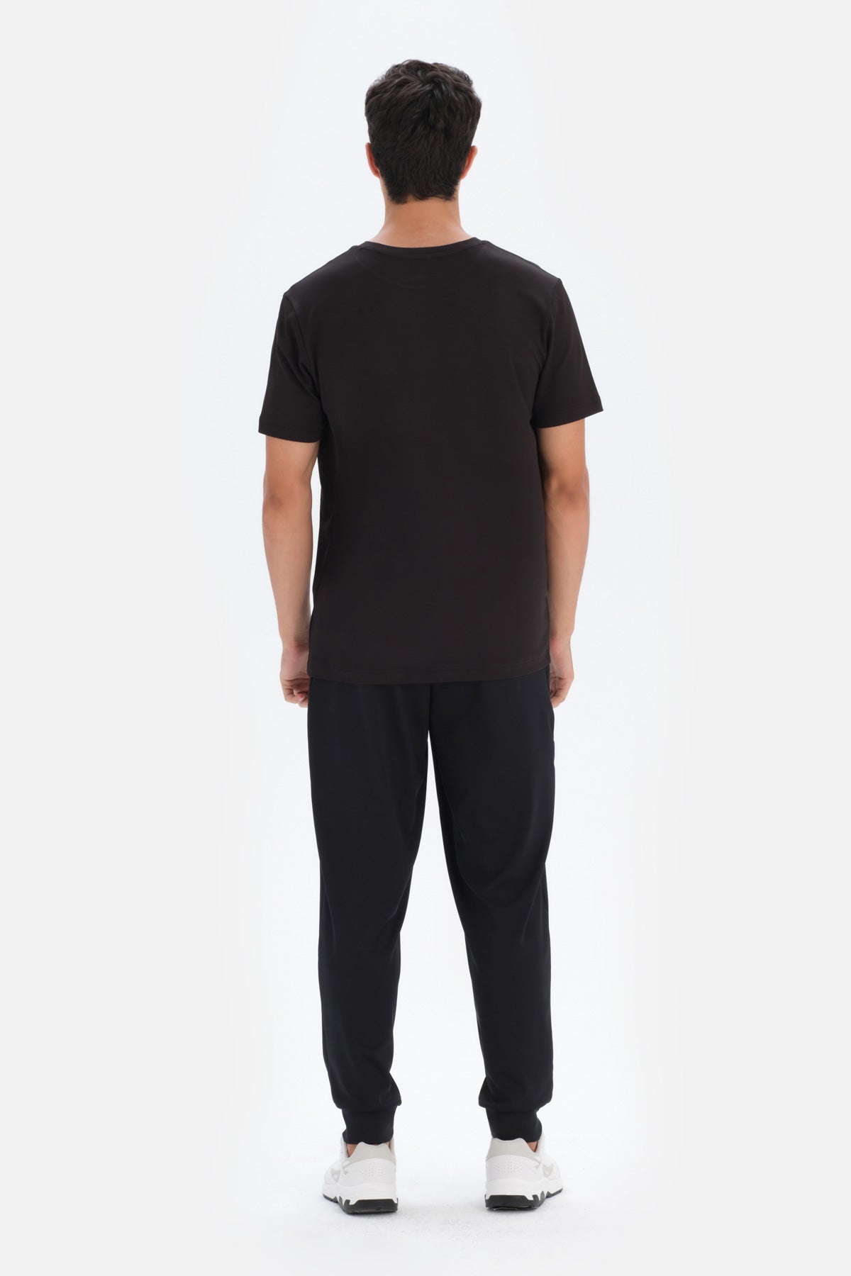 Black T-SHIRT