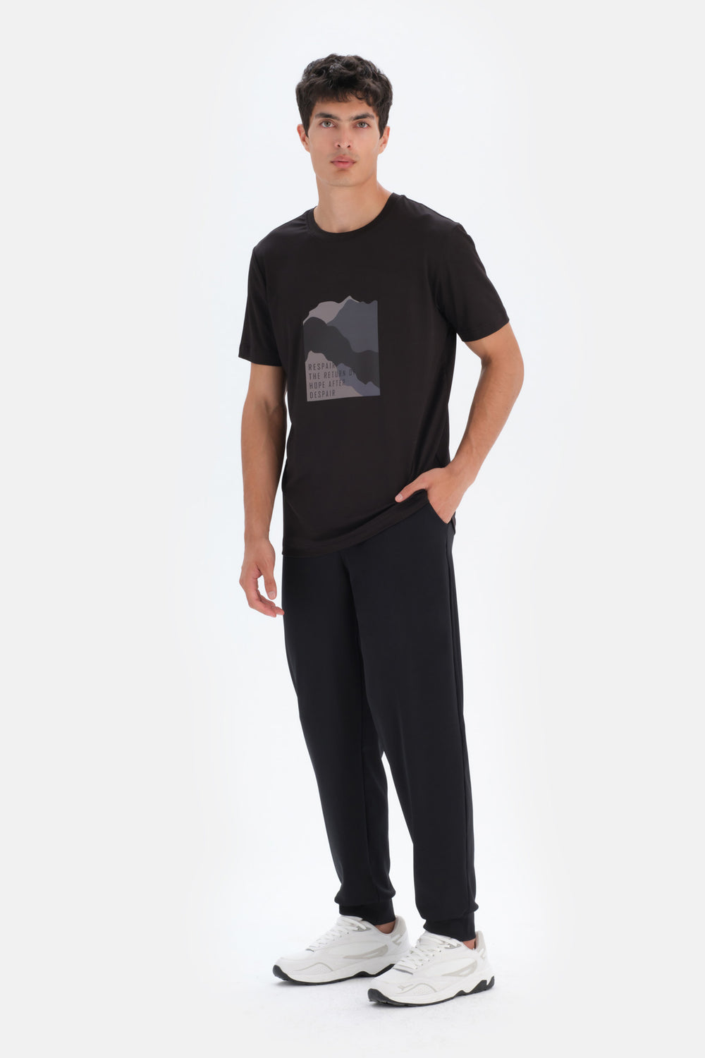 Black T-SHIRT