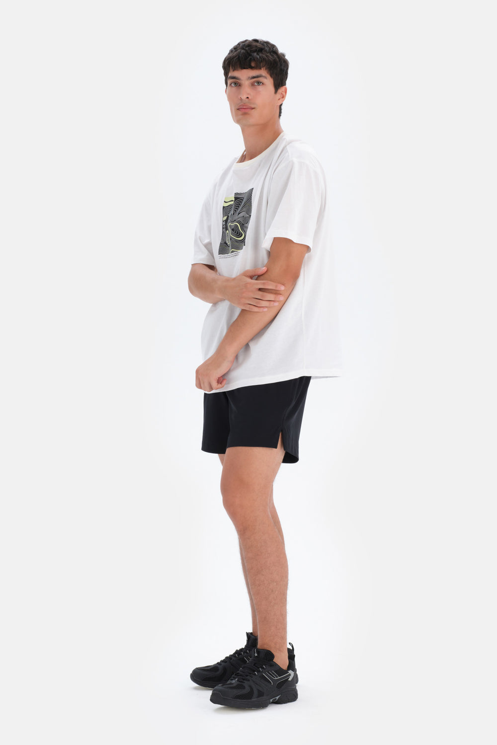 Off White T-SHIRT