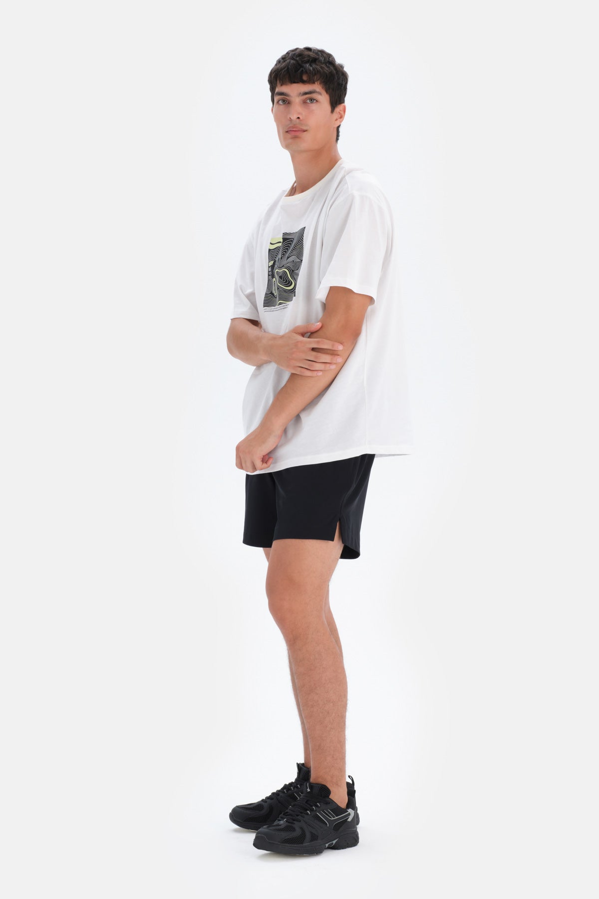 Off White T-SHIRT