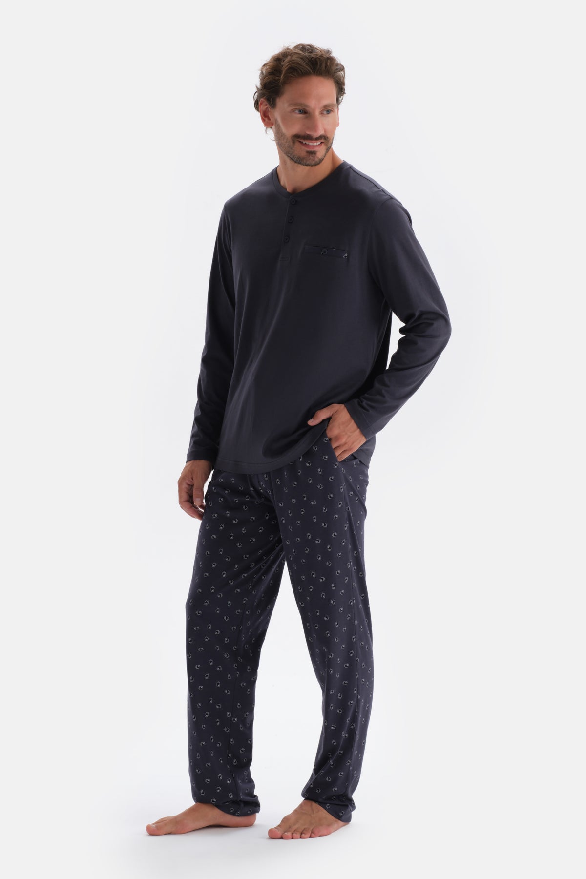 Lacivert Yarım Patlı Metraj Baskılı Modal Pijama Takımı