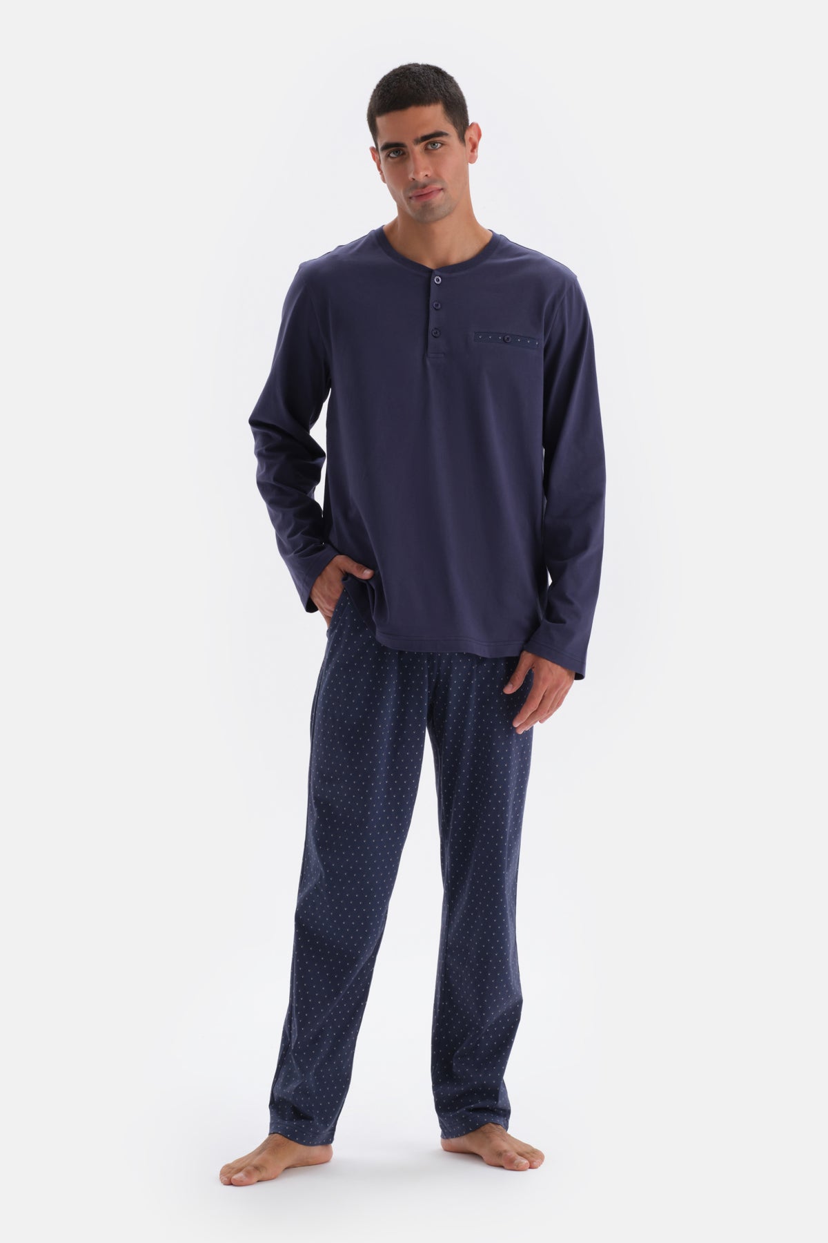 Lacivert Yarım Patlı Uzun Kol Metraj Baskılı Pamuklu Pijama Takımı