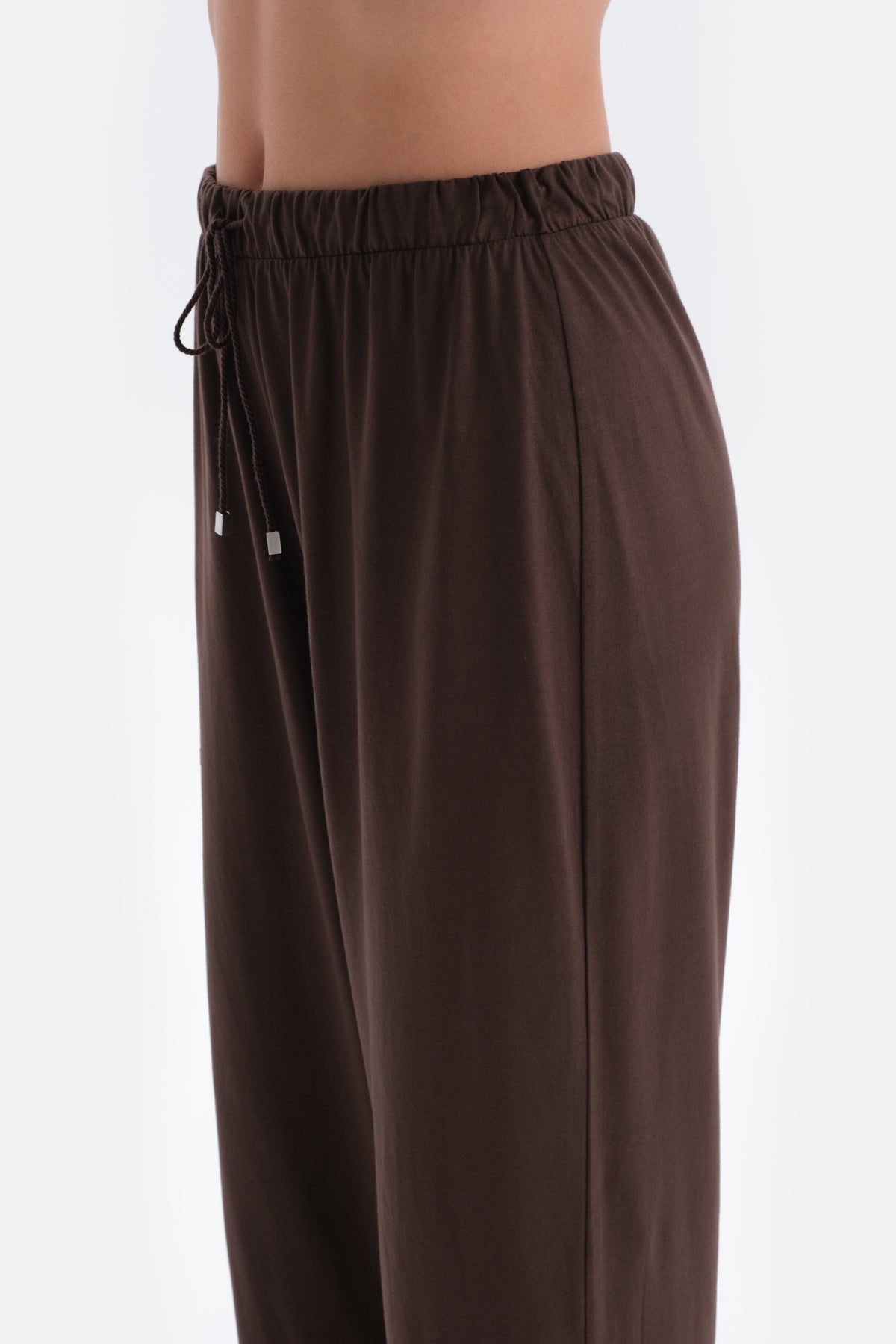 Koyu Kahve Kayık Yaka Pamuklu Pijama Takımı