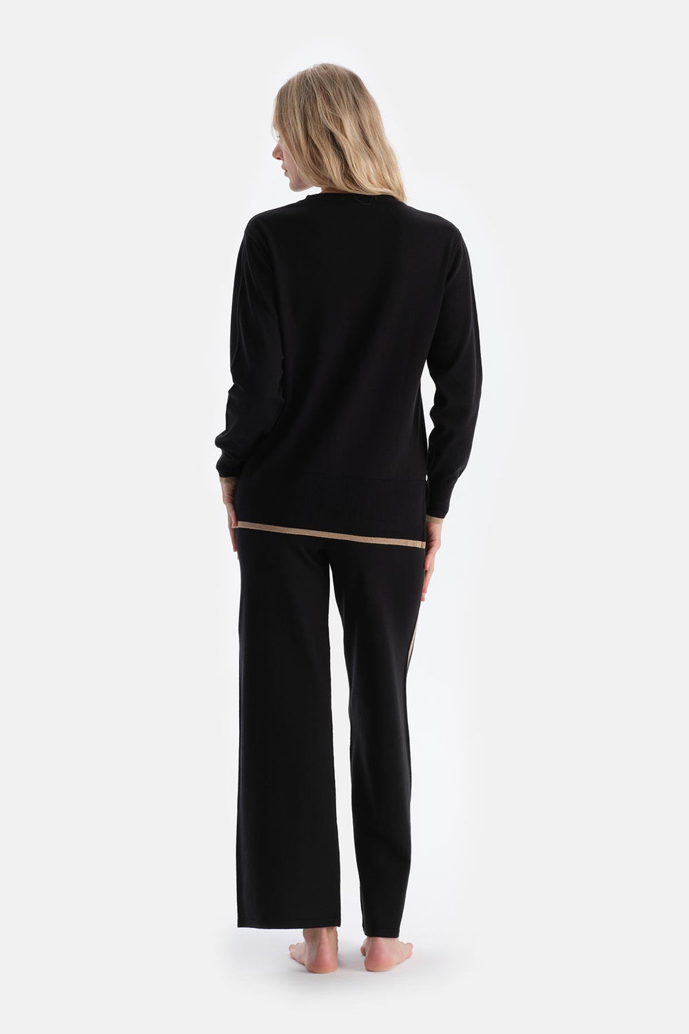Black CASHMERE SWEATSHIRT