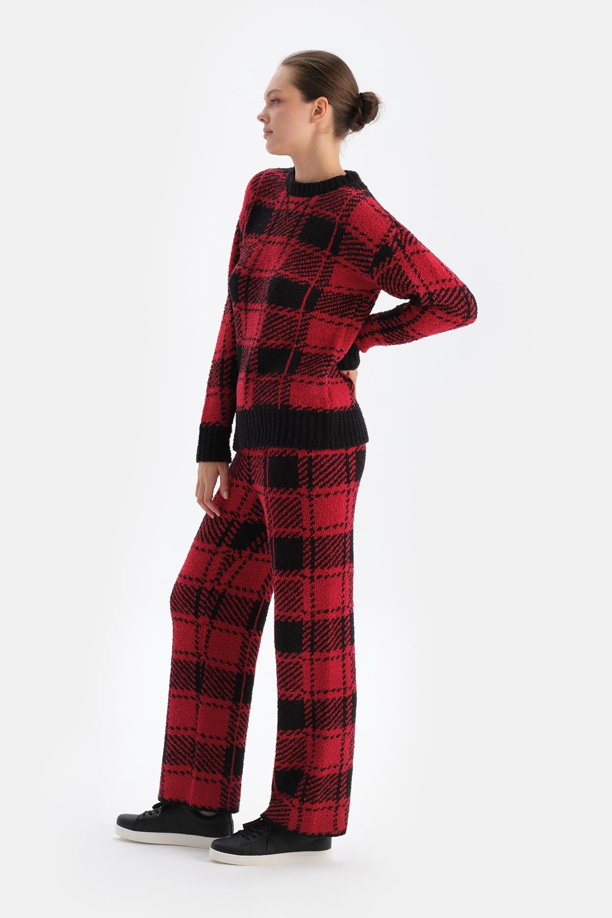 Kırmızı Ekoseli Polar Sweatshırt