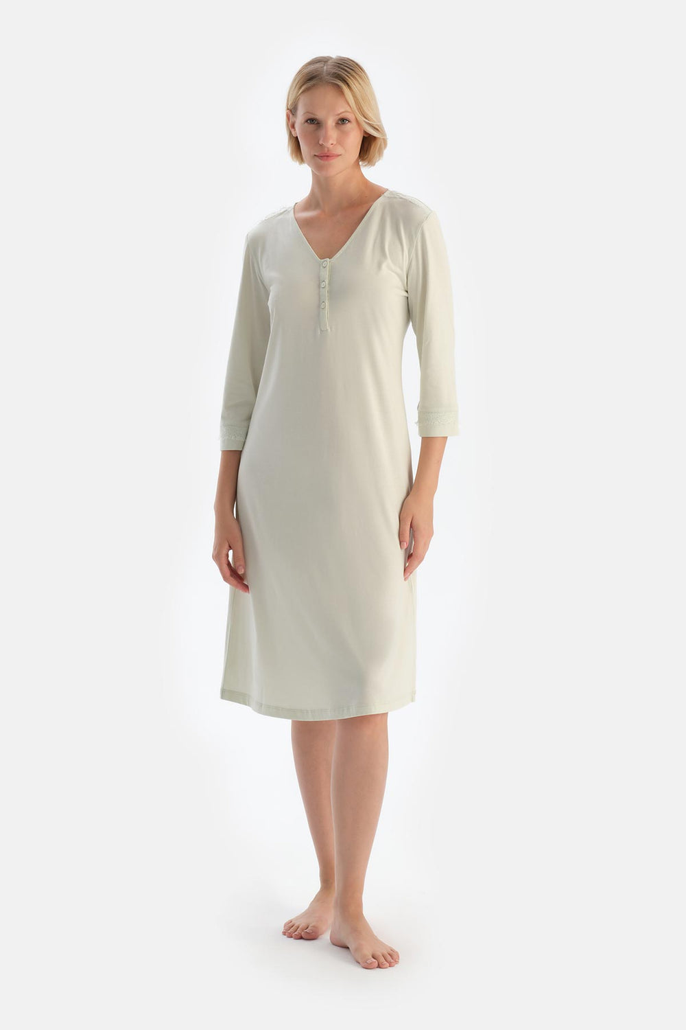 Mint Green LACE DETAIL LONG SLEEVE NIGHTIE