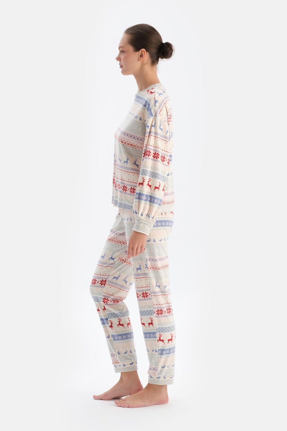 MULTICOLOR PRINTED VELVET PAJAMA SET