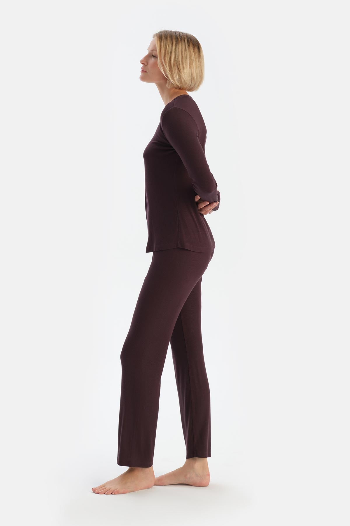 Damson V-NECK BUTTONED PAJAMA SET