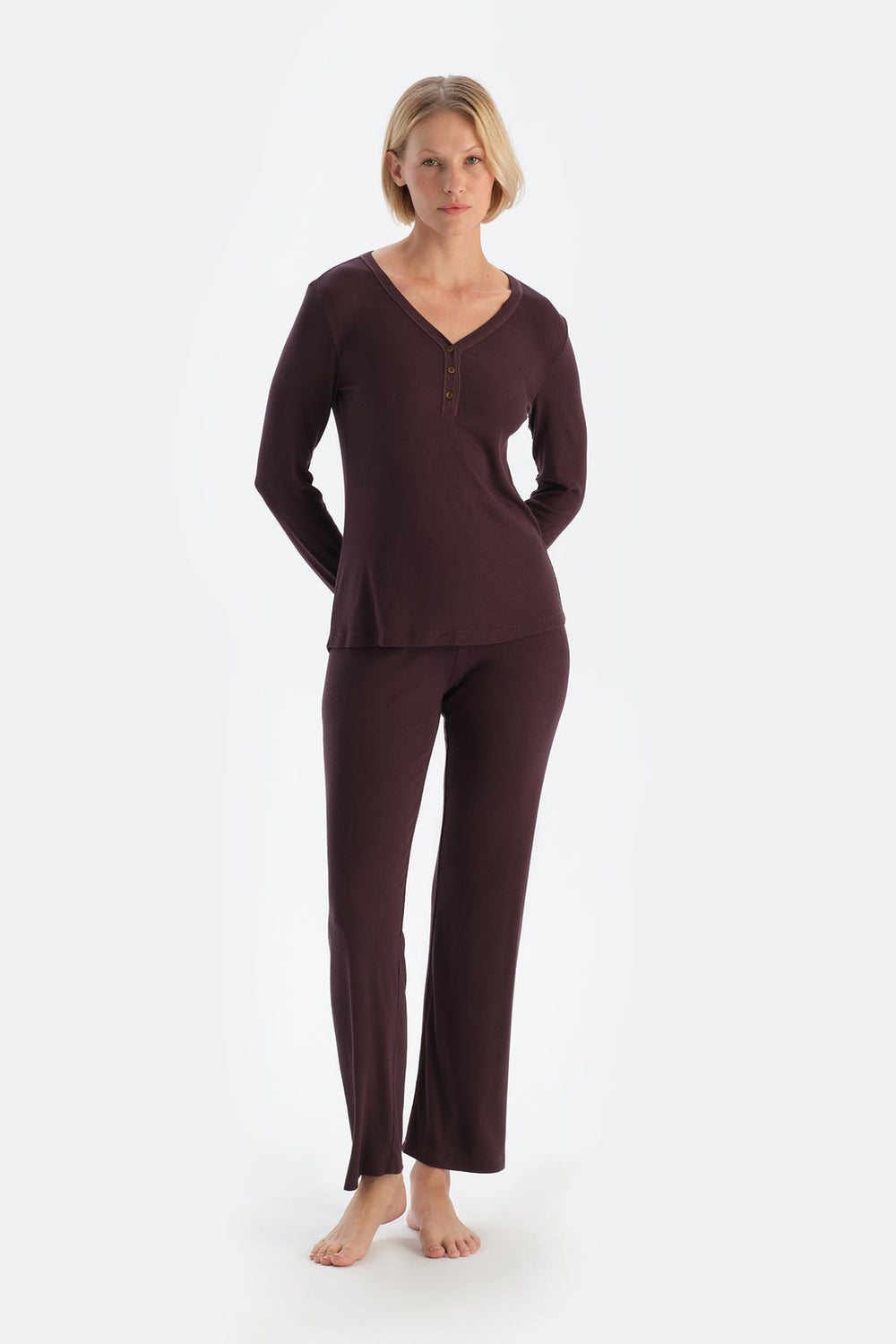 Damson V-NECK BUTTONED PAJAMA SET