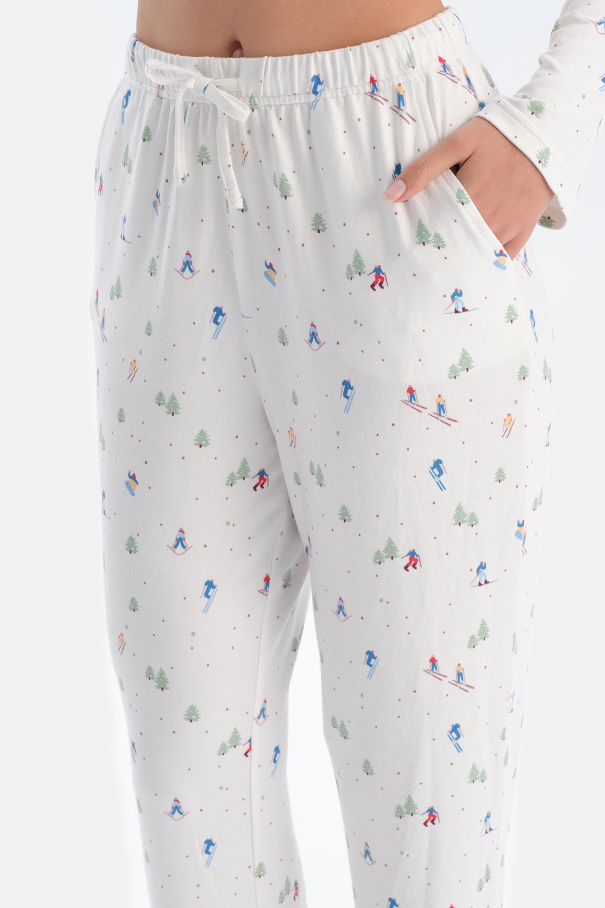 Ekru Metraj Baskılı Termal Gömlek Pantolon Pijama Takımı