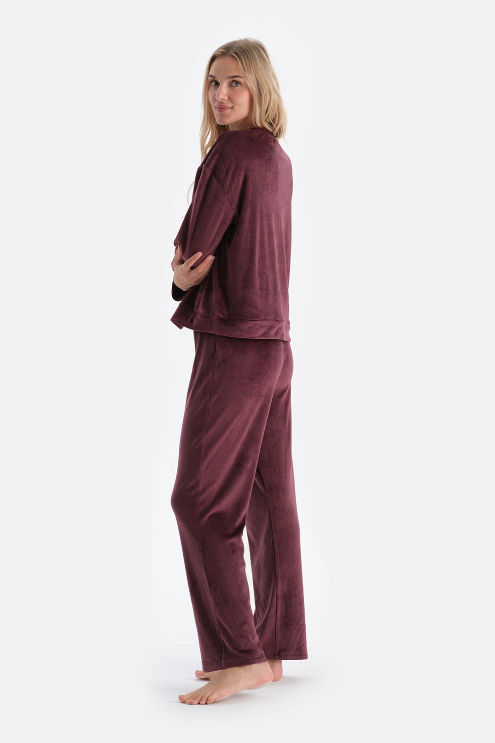 Damson CREW NECK LONG SLEEVE VELVET PAJAMA SET