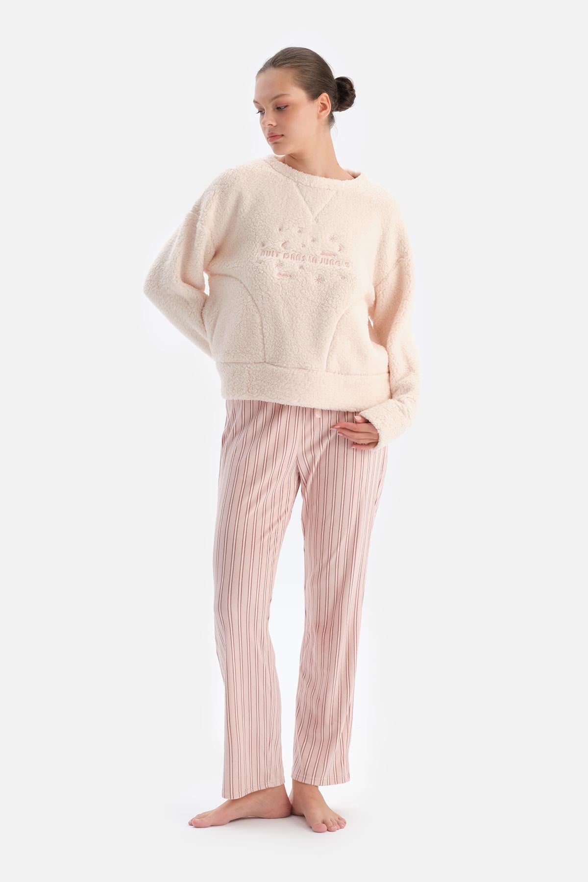 Ecru EMBROIDERED FLEECE SWEATSHIRT AND TROUSERS PAJAMA SET