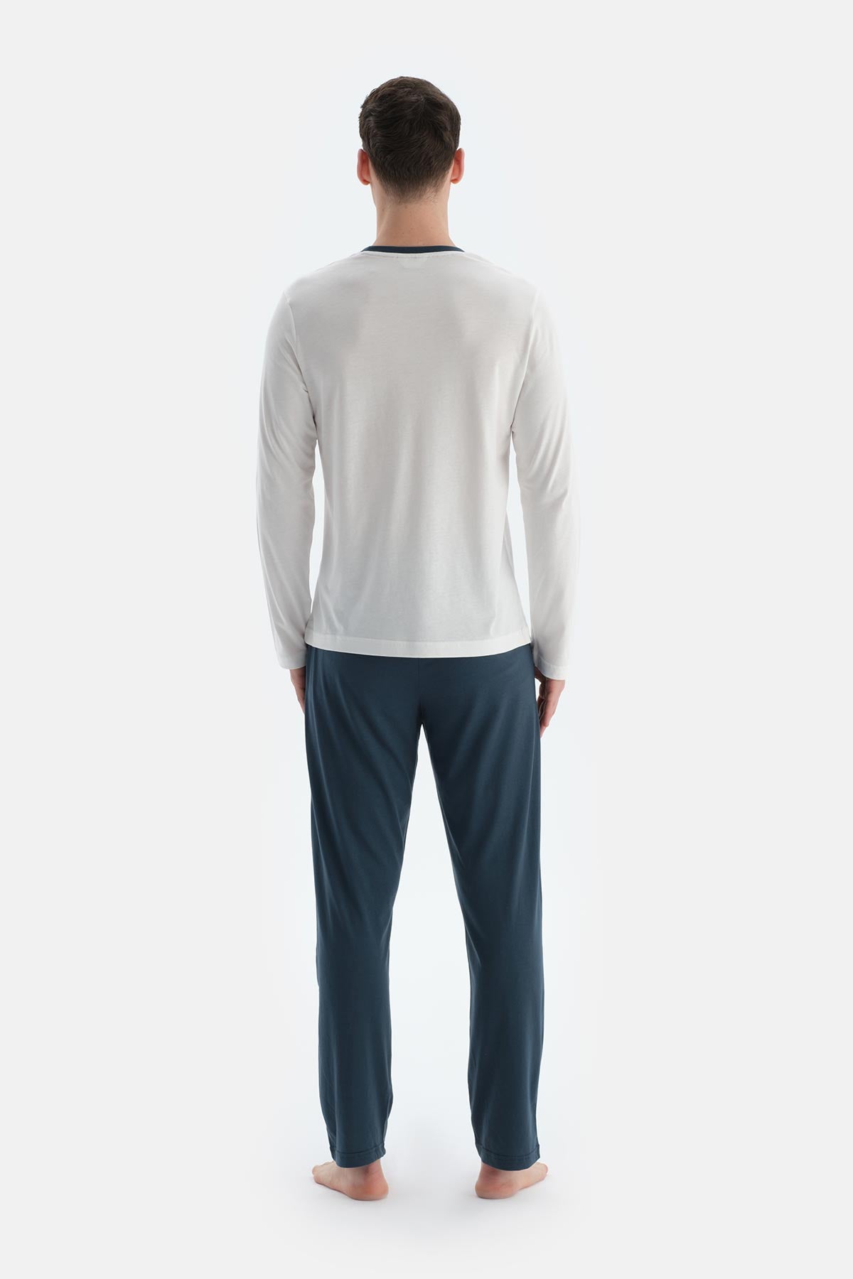 Ekru Uzun Kollu Baskı Detaylı Tişört Pantolon Pijama Takımı