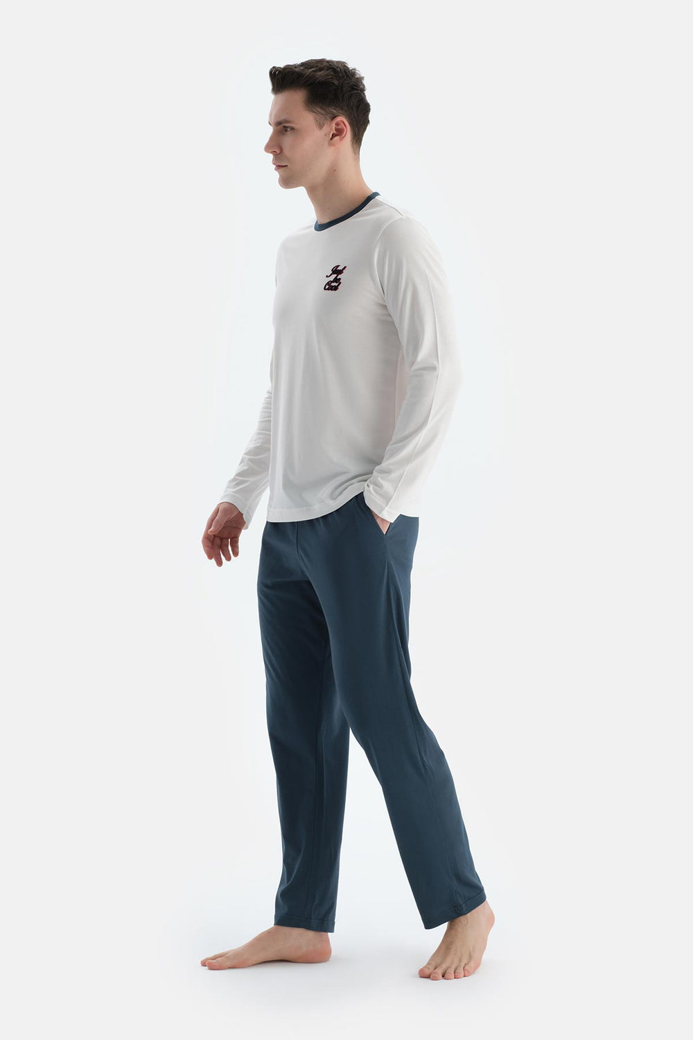 Ekru Uzun Kollu Baskı Detaylı Tişört Pantolon Pijama Takımı