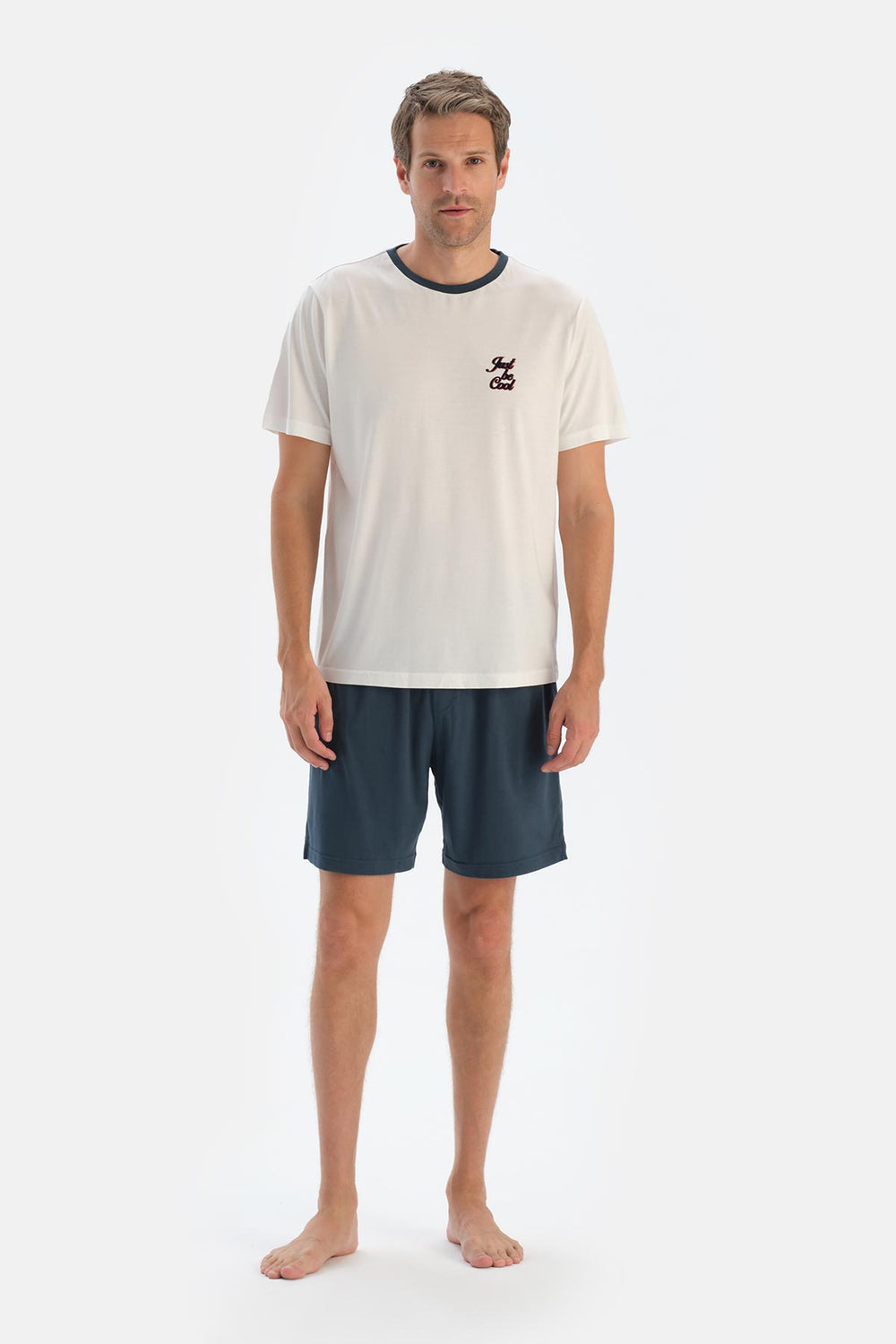 Ekru Kısa Kollu Baskı Detaylı Tişört Şort Pijama Takımı
