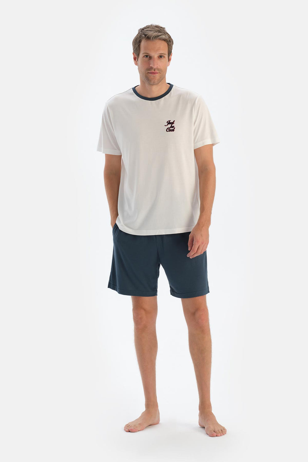 Ekru Kısa Kollu Baskı Detaylı Tişört Şort Pijama Takımı