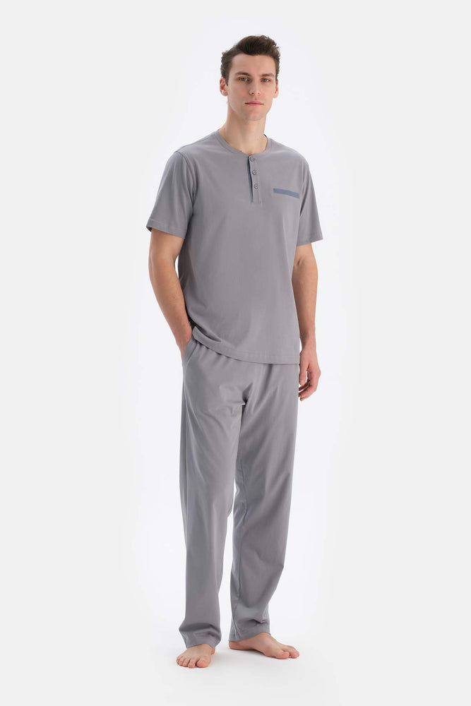 Gri Yarım Patlı Kısa Kollu Örme Pijama Takımı