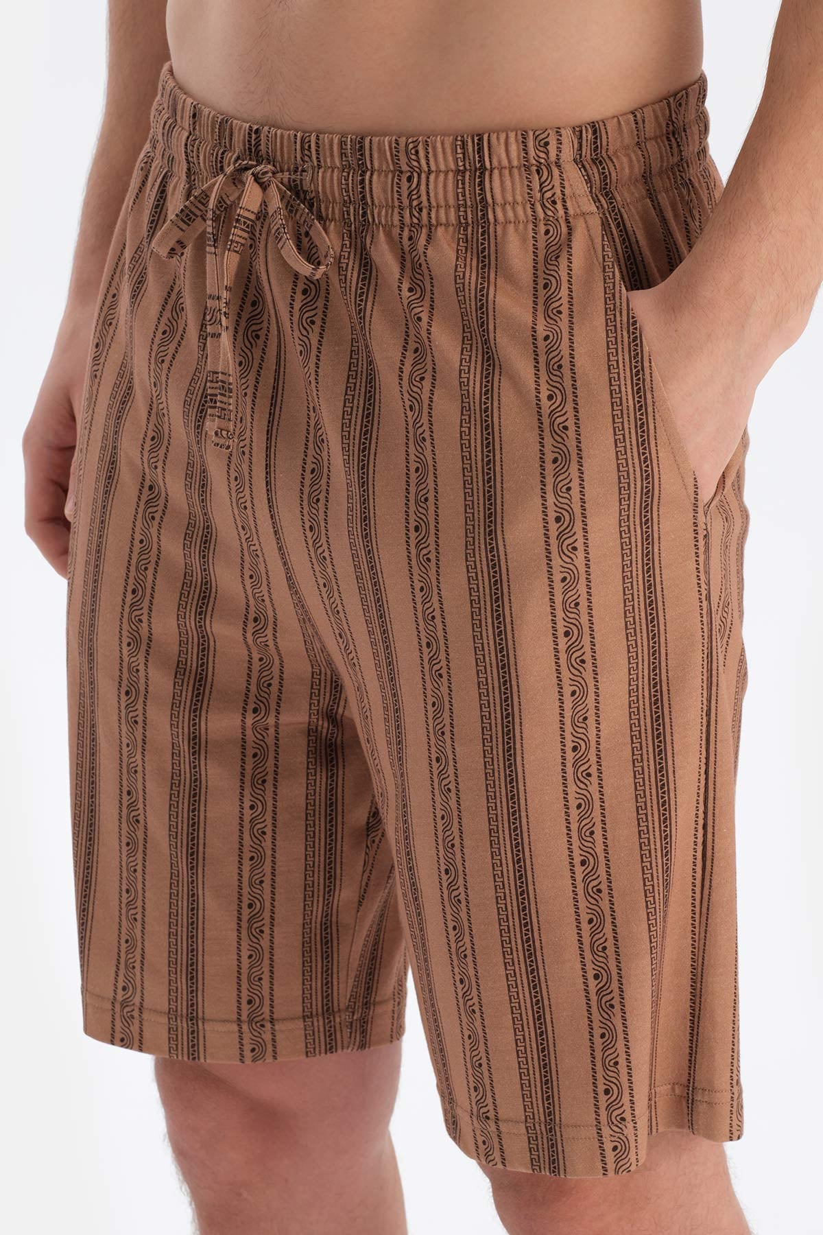 Koyu Kahve Bisiklet Yaka Kısa Kollu Tişört Şort Pijama Takımı