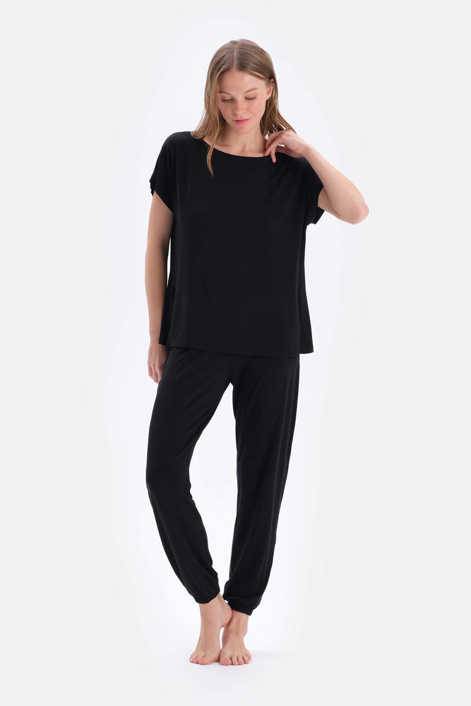 Siyah Bisiklet Yaka Kısa Kollu Tişört Jogger Alt Pijama Takımı