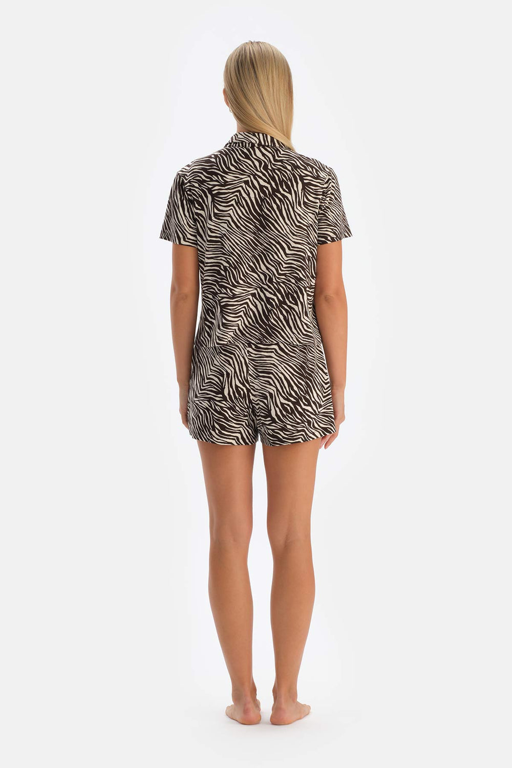 Kahverengi Zebra Desenli Viskon Şortlu Pijama Takımı