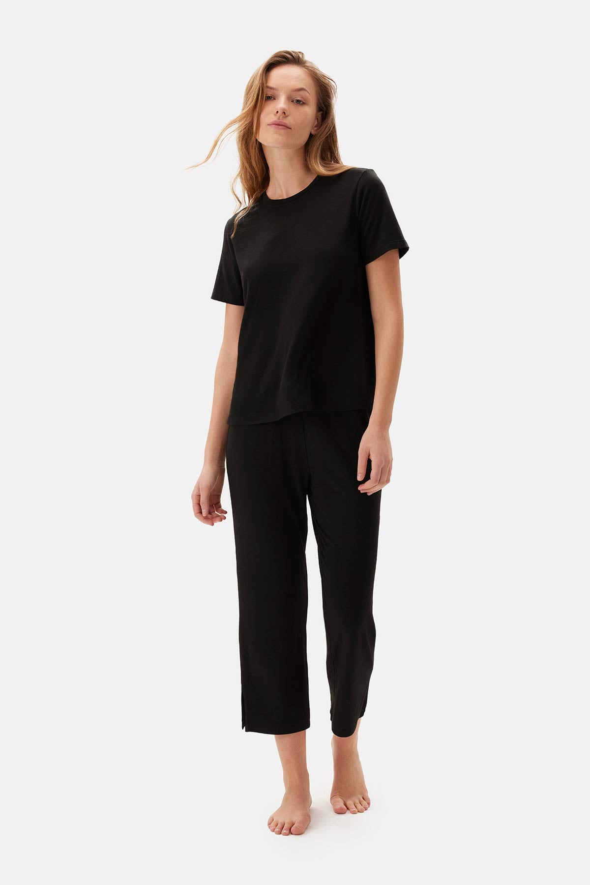 Siyah Bis Yaka Düşük Kol Pijama Takımı