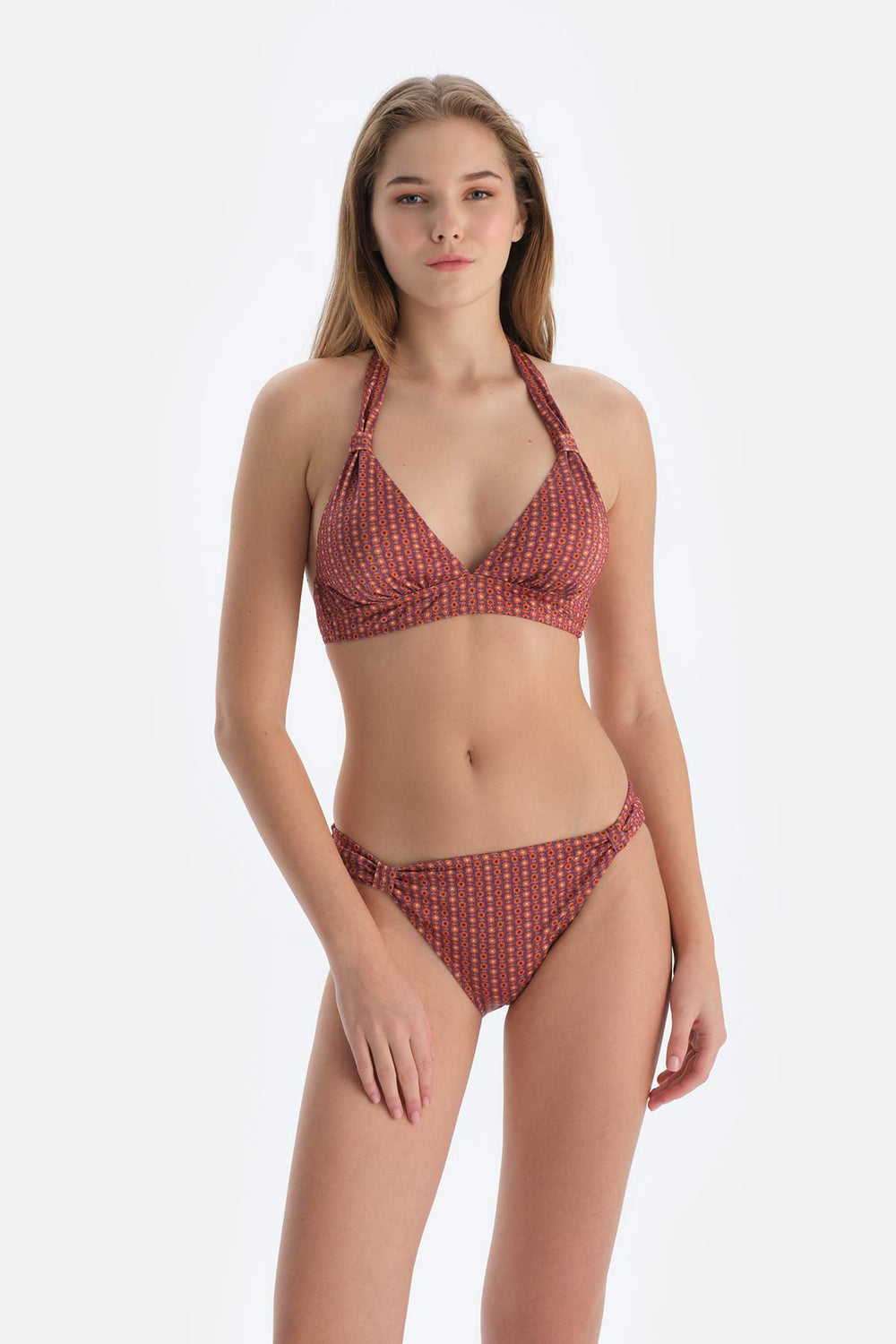 Kahverengi Üçgen Bikini Üst