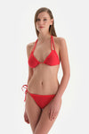 Kırmızı Üçgen Bikini Üst