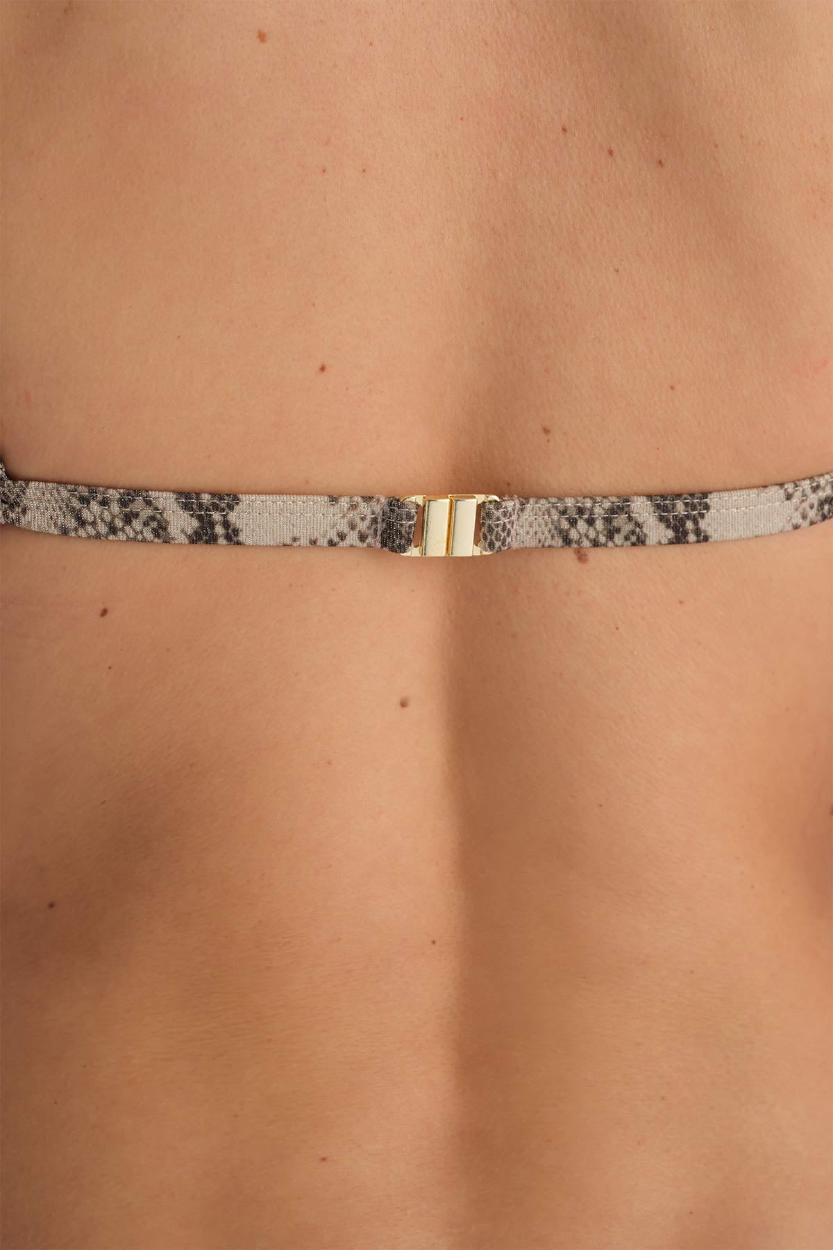 Kahverengi Üçgen Kaplı Bikini Üst