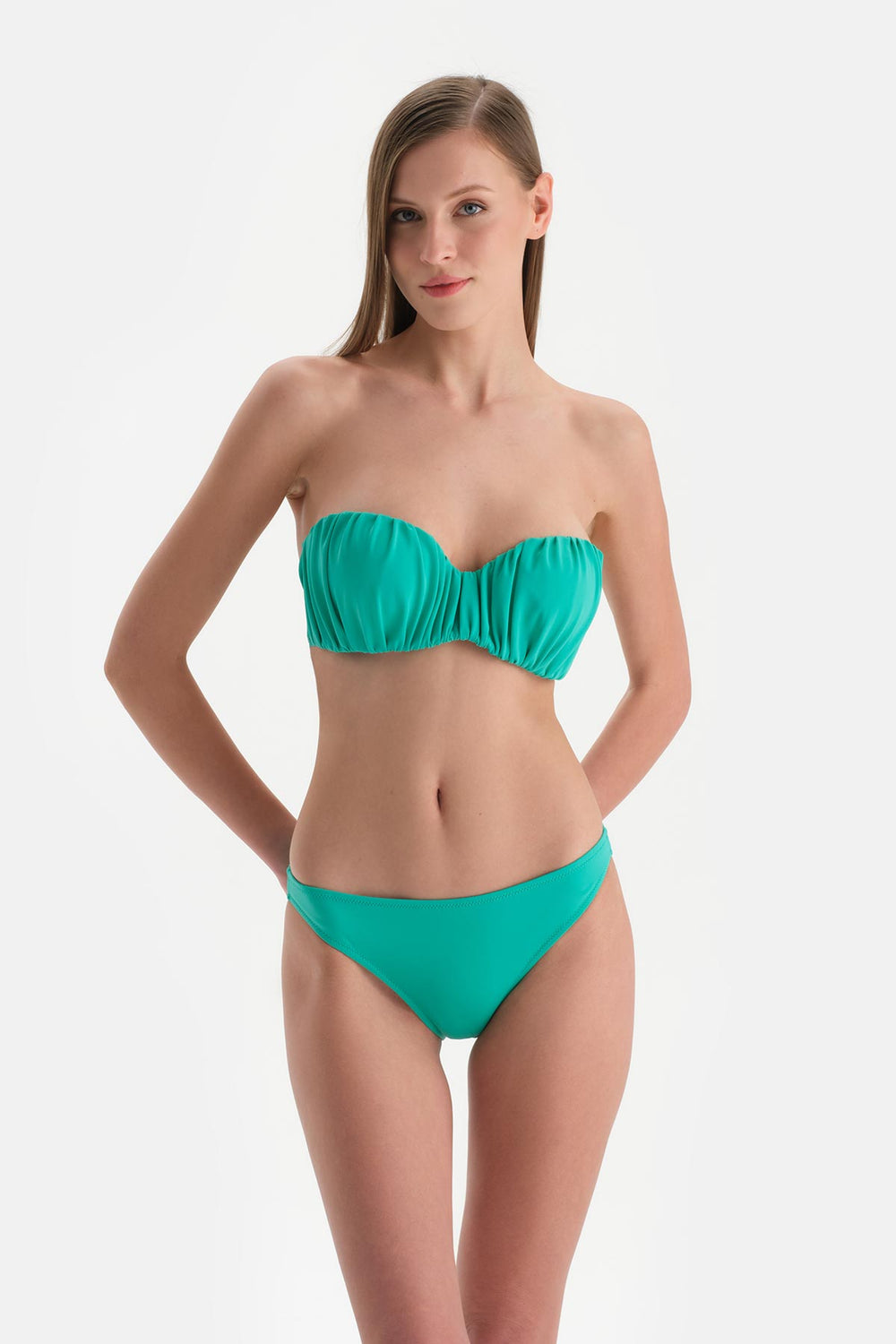 Mint Yeşili Straplez Kaplı Bikini Üst