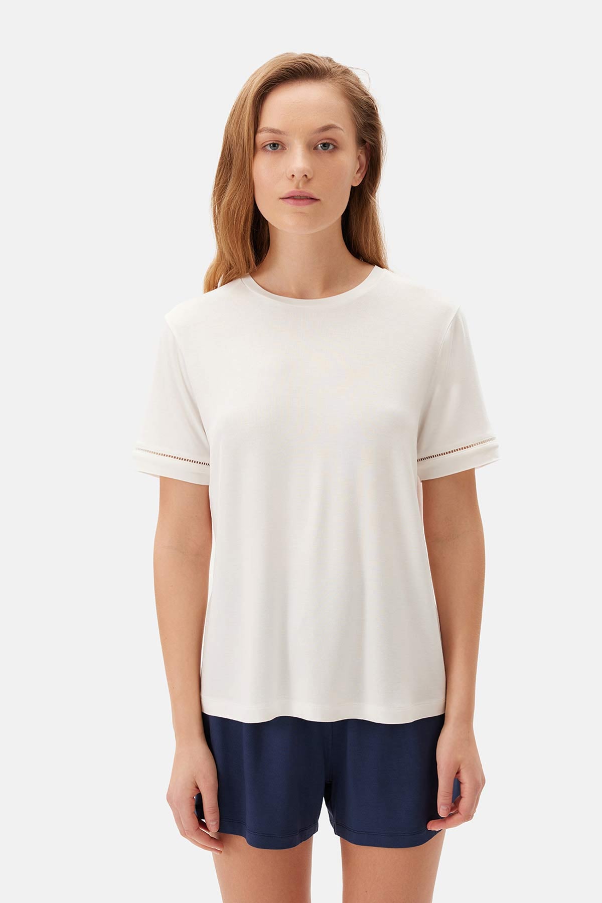 Ekru Bisiklet Yaka Kısa Kol Şortlu Pijama Takımı