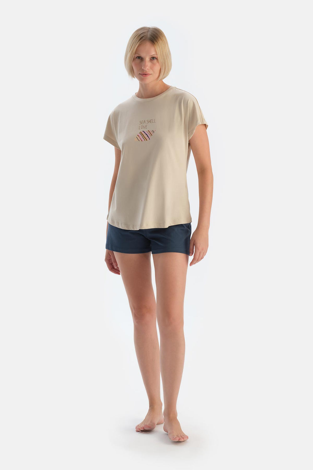 Ekru Baskı Detaylı Kısa Kollu Şortlu Pijama Takımı