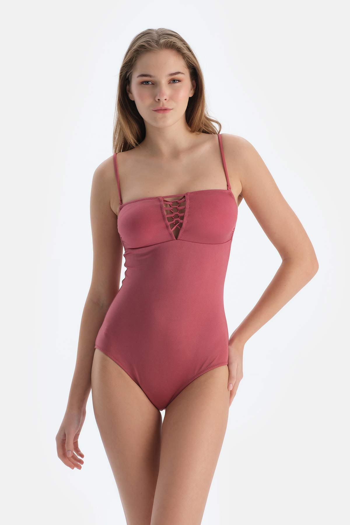 Kahverengi Gülkurusu Straplez Mayo