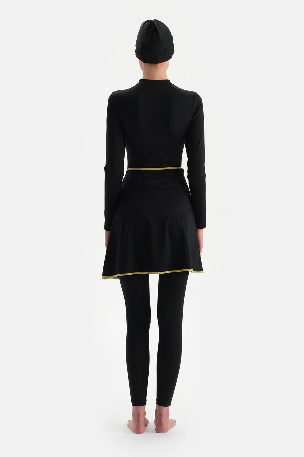 Siyah Fermuarlı Uk. 4 Parçalı Set