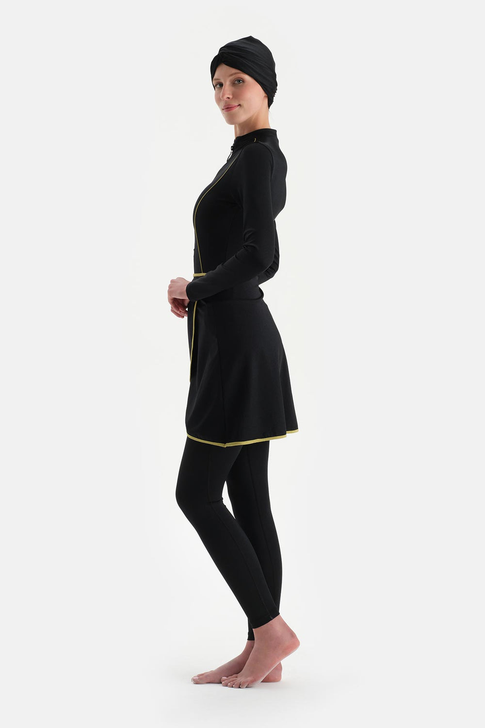 Siyah Fermuarlı Uk. 4 Parçalı Set