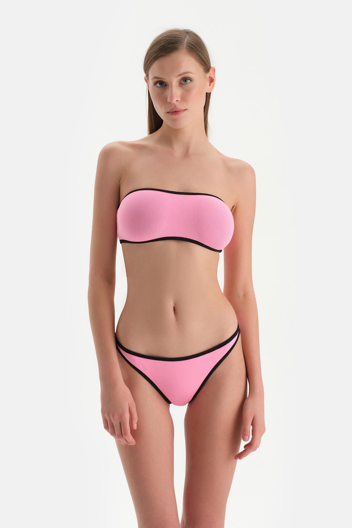 Siyah-Pembe Straplez Bikini Üst