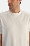 Beyaz Erkek Bis Yaka Ipek Apre Tişört