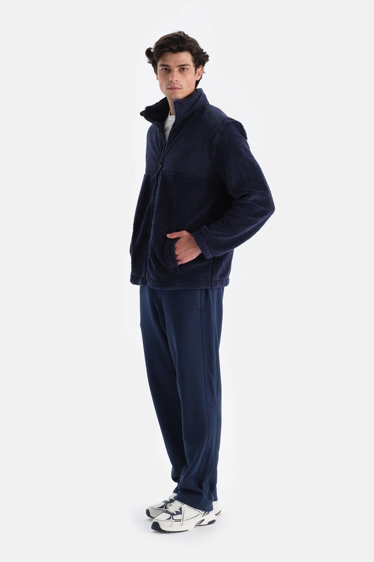 Lacivert Erkek Önden Fermuarlı Kadife Detaylı Polar Sweatshırt