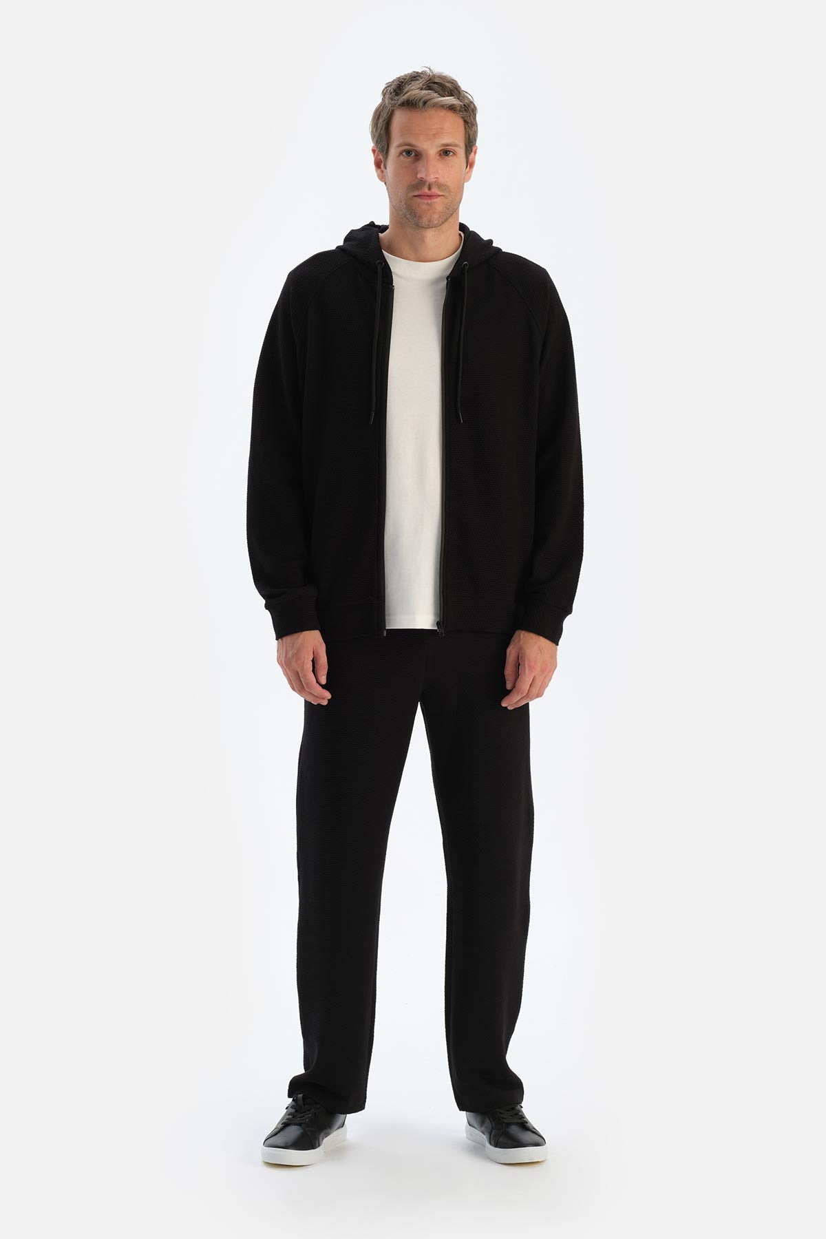 Siyah Erkek Kapişonlu Fermuarlı Sweatshırt