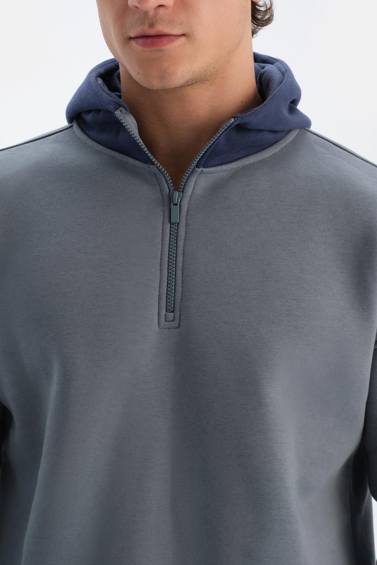 Indigo Erkek Kapişonlu Içi Şardonlu Sweatshırt