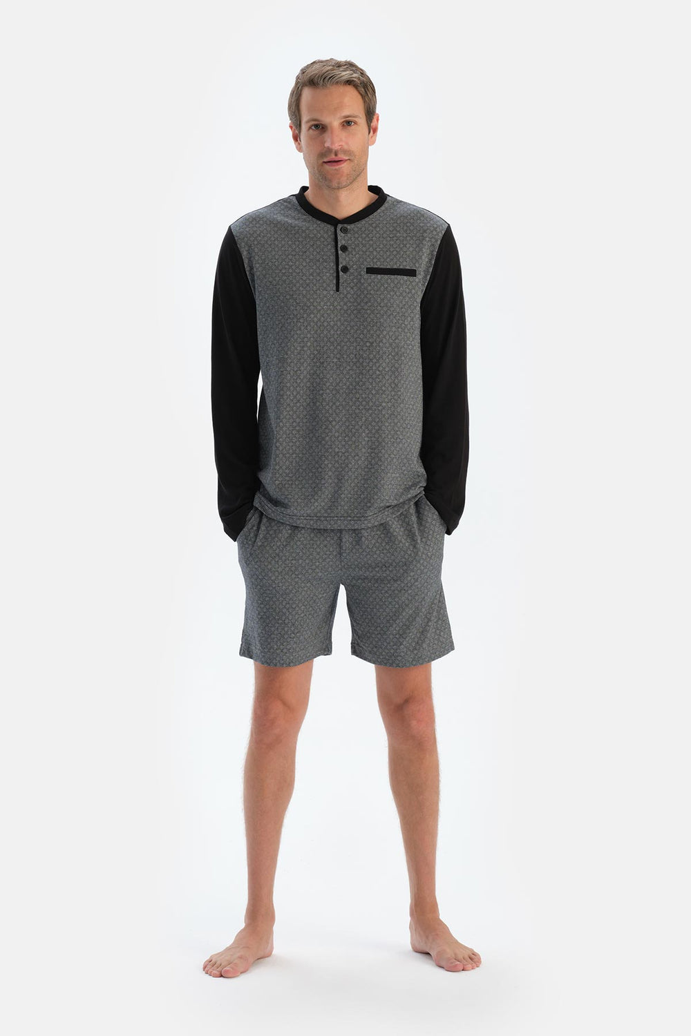 Siyah Desenli Uzun Kollu Üçlü Pijama Takımı