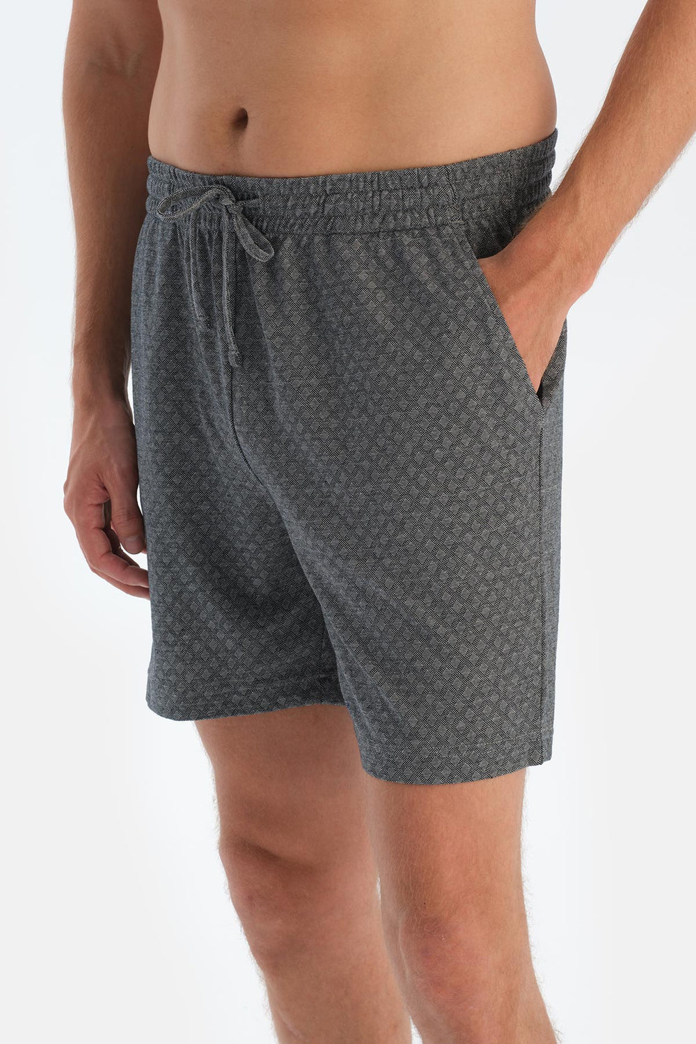 Siyah Desenli Uzun Kollu Üçlü Pijama Takımı