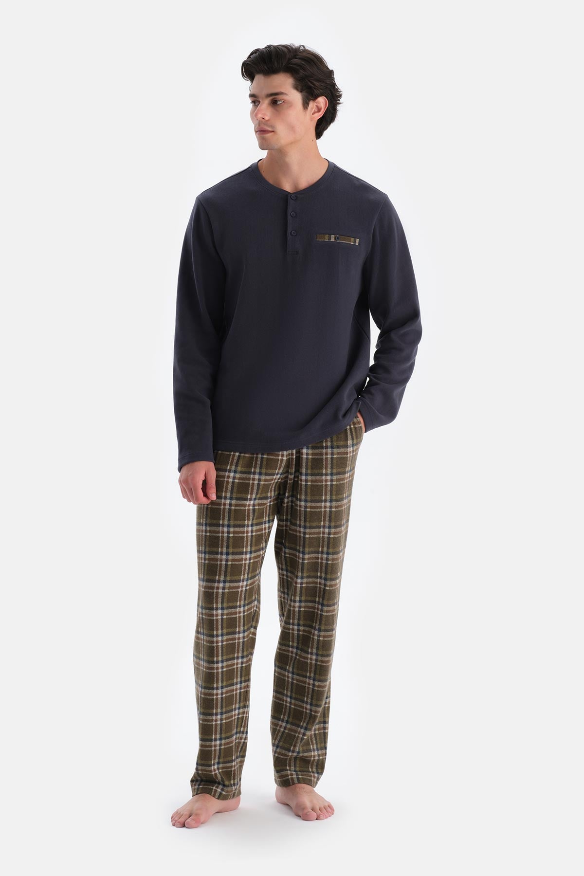 Lacivert Yarım Patlı Uzun Kollu Ekose Pantolonlu Pijama Takımı