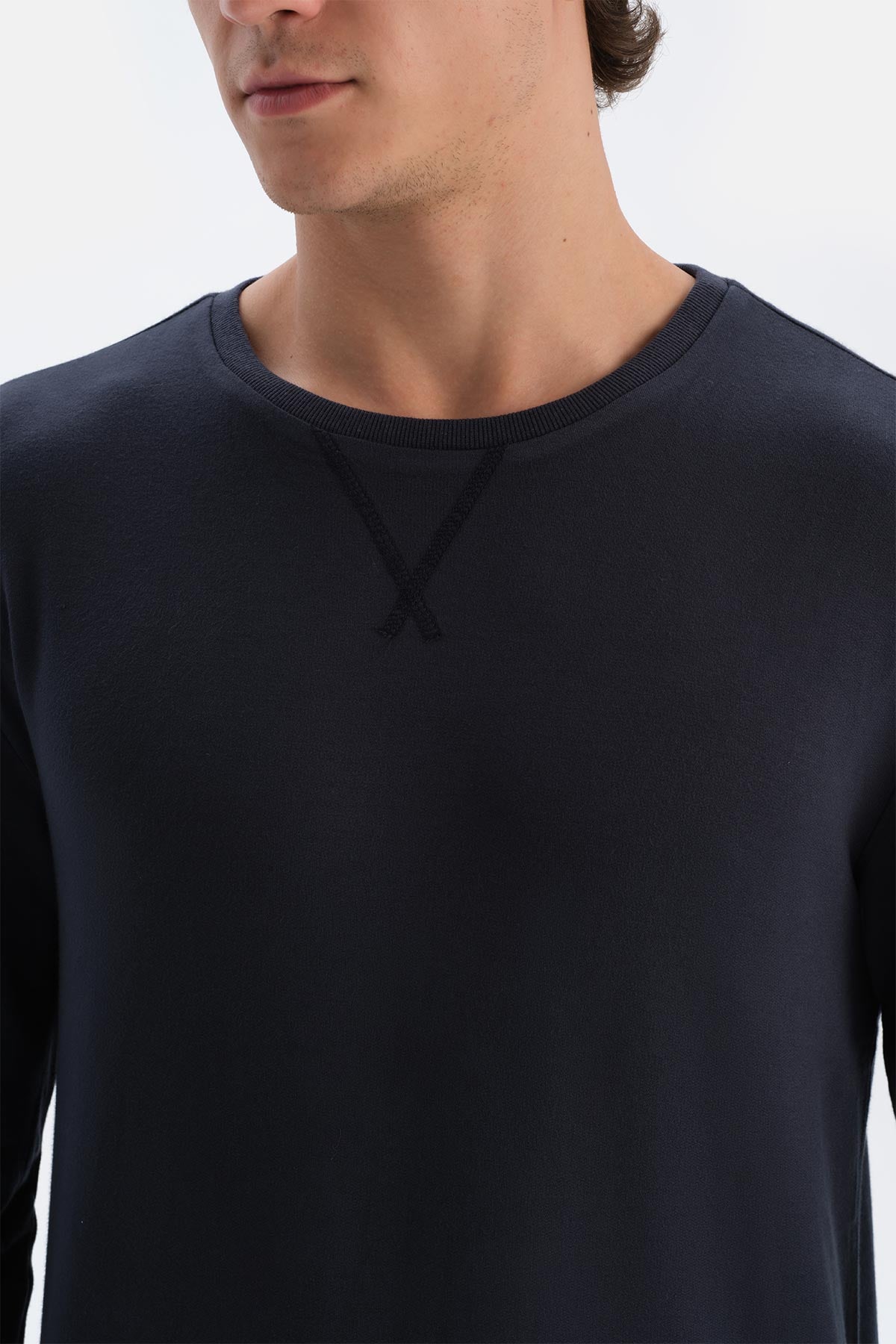 Lacivert Kol Ve Etek Ucu Bantlı Tişört Pantolon Pijama Takımı