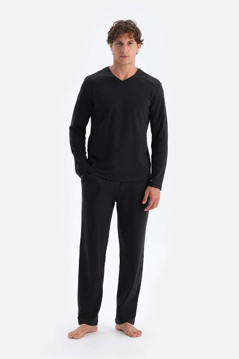 Siyah V Yaka Uzun Kollu Celliant Pijama Takımı