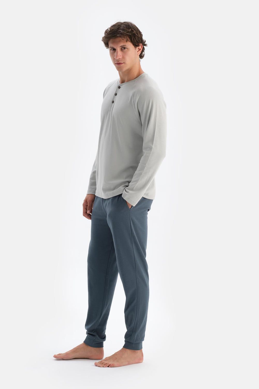 Gri Yarım Patlı Cep Detaylı Celliant Pijama Takımı